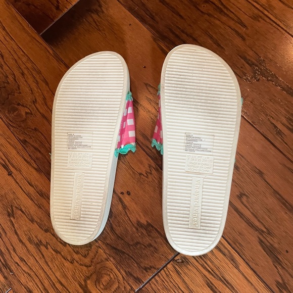 COPY - Vineyard Vines Printed Slides - Picture 4 of 4